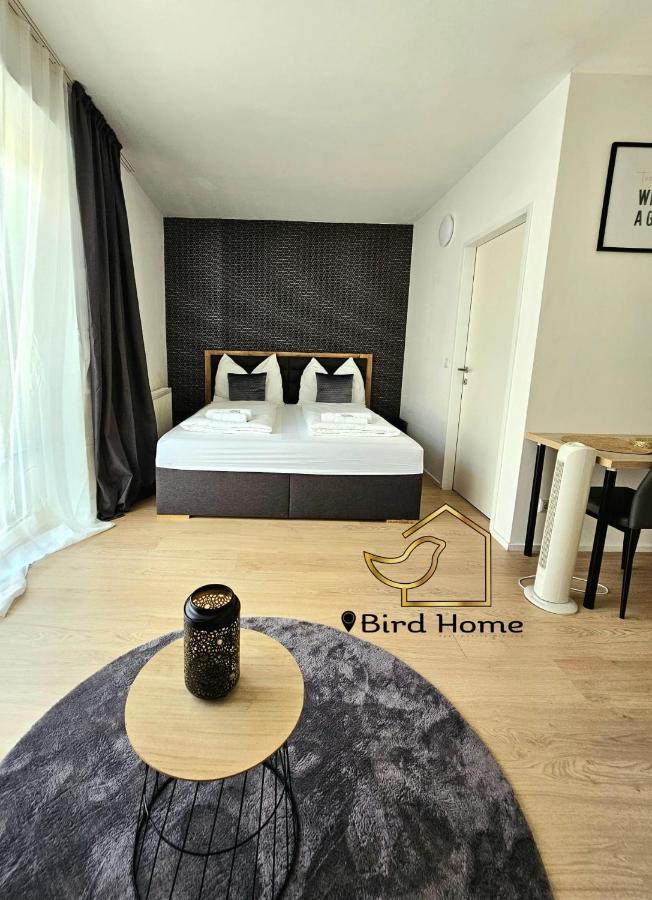 Bird Home Room 9 Klagenfurt am Woerthersee Dış mekan fotoğraf